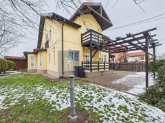 Gulia Casa de vanzare